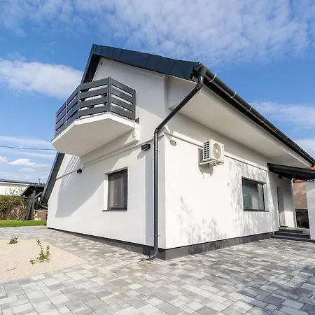 Sosto Pihenohaz By Bltn * Siófok