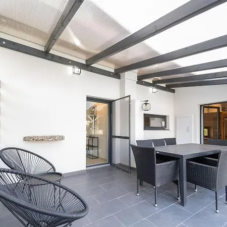 Sosto Pihenohaz By Bltn Villa Siófok