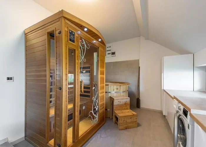 Villa Sosto Pihenohaz By Bltn Siófok