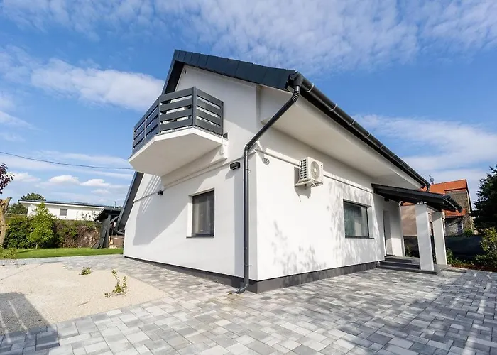 Sosto Pihenohaz By Bltn * Siófok